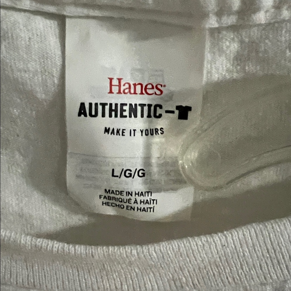 Hanes White T-Shirt  "DON'T BE COLD-BLOODED" Shark Graphic Size Large - Picture 3 of 4